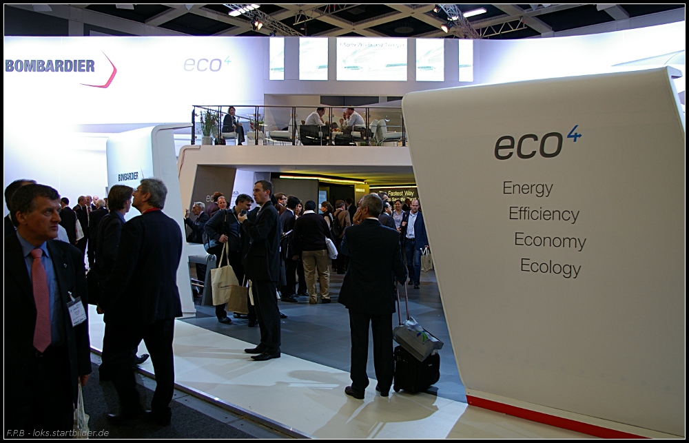 Bombardier vermittelt auf seinem Stand das eco4-Prinzip (INNOTRANS 2010, gesehen Berlin 22.09.2010)