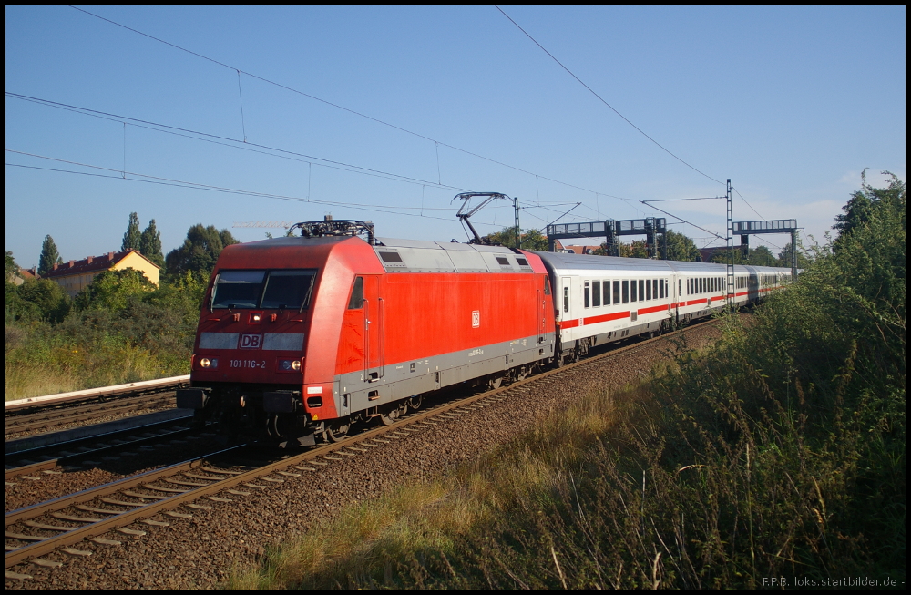 DB Fernverkehr 101 116-2 mit einer IC-Leergarnitur am 13.09.2012 in Berlin Bornholmer Strae