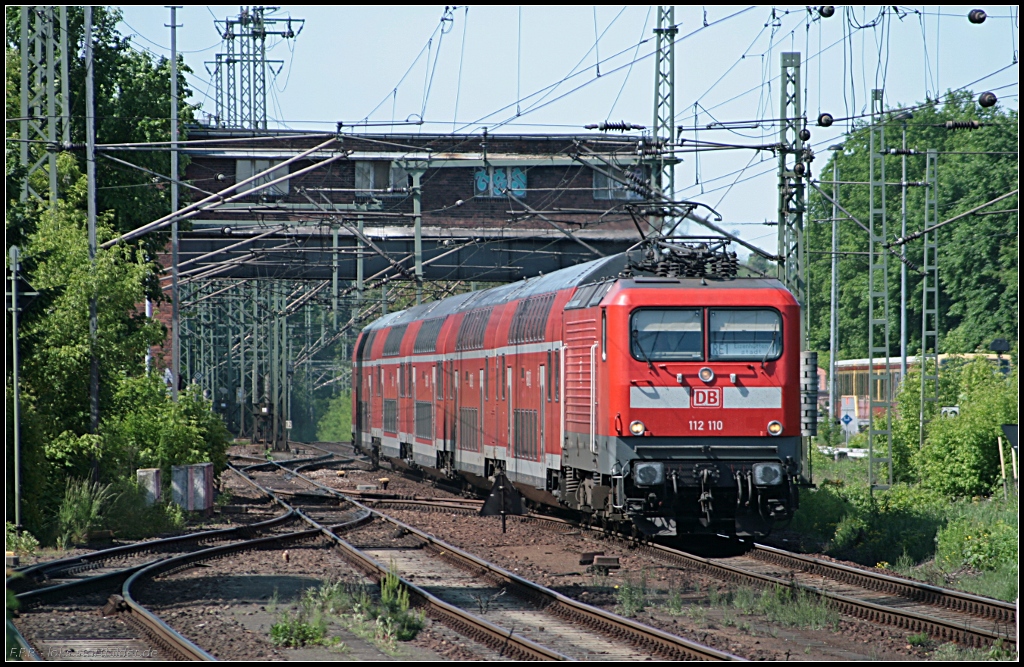 DB Regio 112 110 mit dem RE1 nach Eisenhüttenstadt (gesehen Berlin Wannsee 03.06.2010)