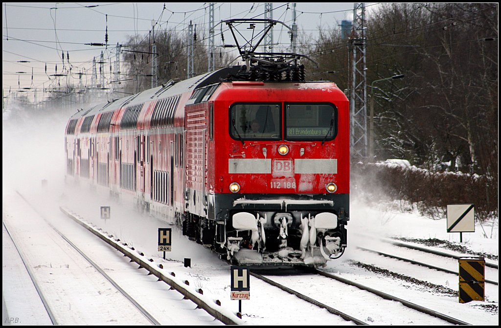 DB Regio 112 188 (ohne Prfziffer) mit dem RE1 Brandenburg Hbf (gesehen Berlin Hirschgarten, 01.01.2010)