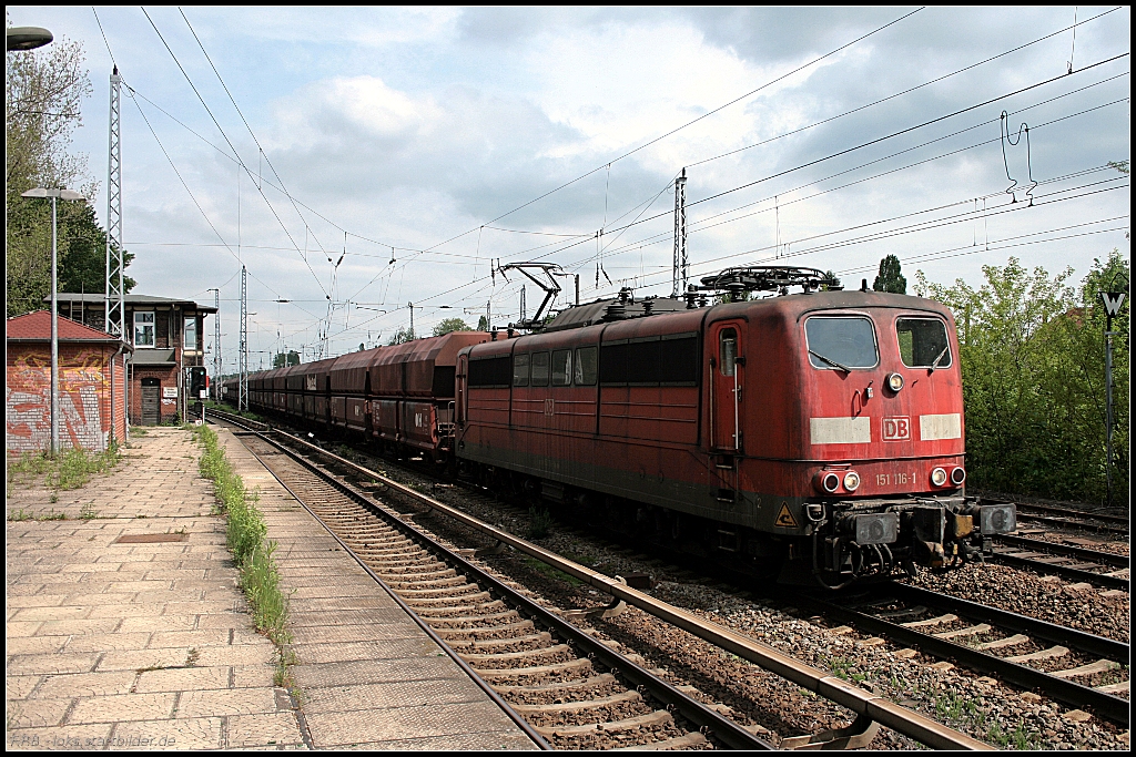 DB Schenker 151 116-1 mit Falns-Zug Richtung Berlin (gesehen Berlin Köpenick 21.05.2010)