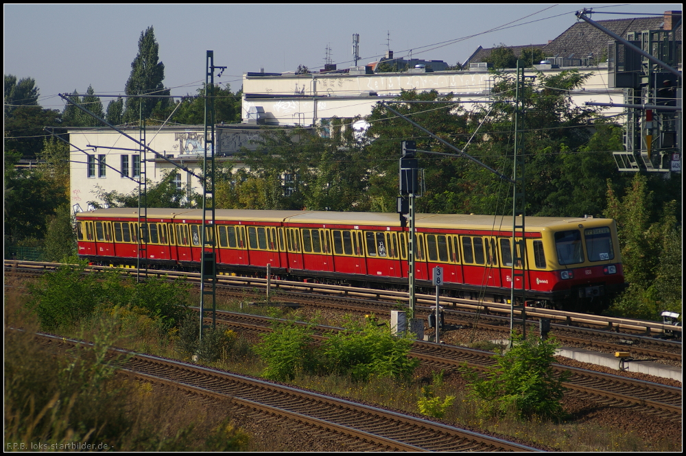 Ein Zug der Baureihe 485 der S-Bahn Berlin als  Probezug  am 14.09.2012 in Berlin Bornholmer Strae