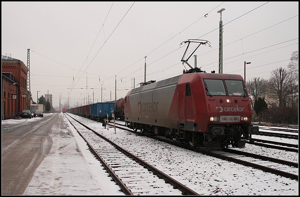 EKO 145-CL 001 / 145 081 wartet am Signal auf Rangierfahrt (gesichtet Ziltendorf 24.12.2009)