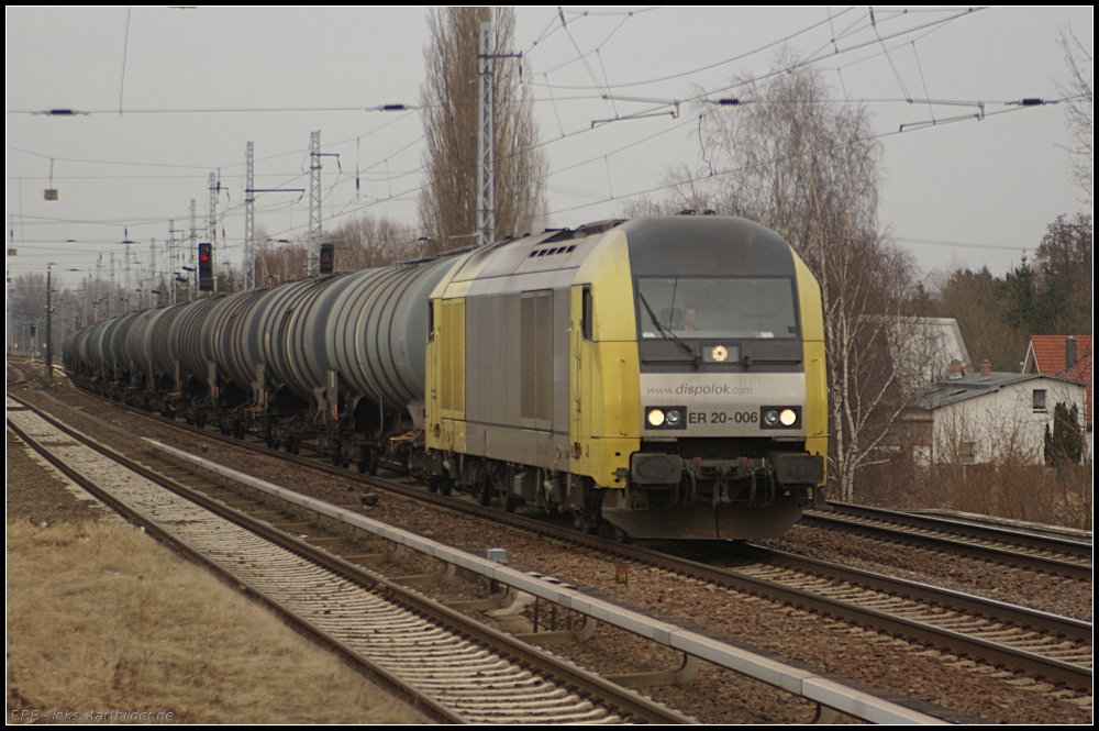 Fr CTL Logistics fhrt ER 20-006 / 223 006, hier mit einem Kesselzug Richtung Sden (gesehen Berlin Karow 13.03.2011)