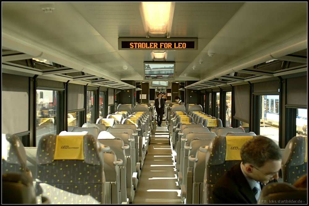 Inneneinrichtung des Stadler Flirt fr LEO Express auf der InnoTrans 2012 in Berlin