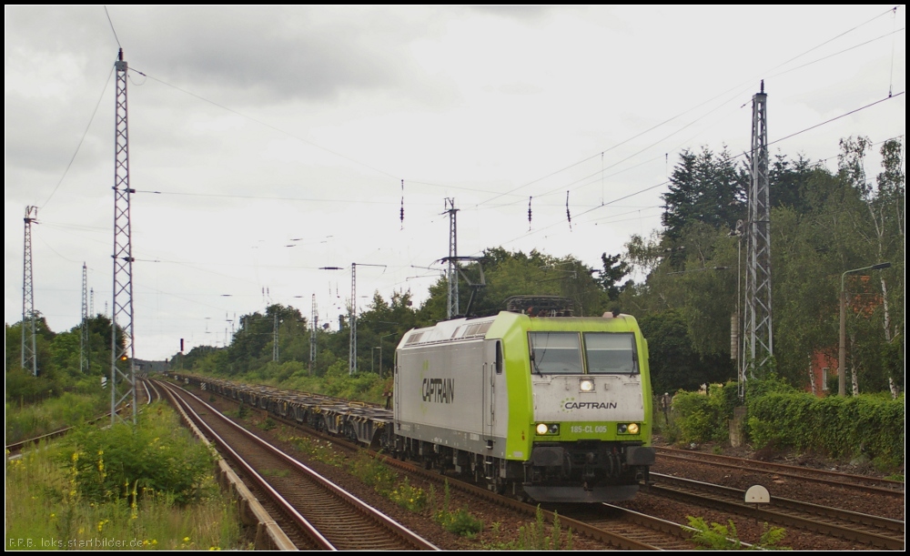 ITL 185-CL 005 / 185 505-5, angemietet von Captrain Deutschland, mit leeren Containertragwagen am 15.06.2012 in Berlin-Hirschgarten