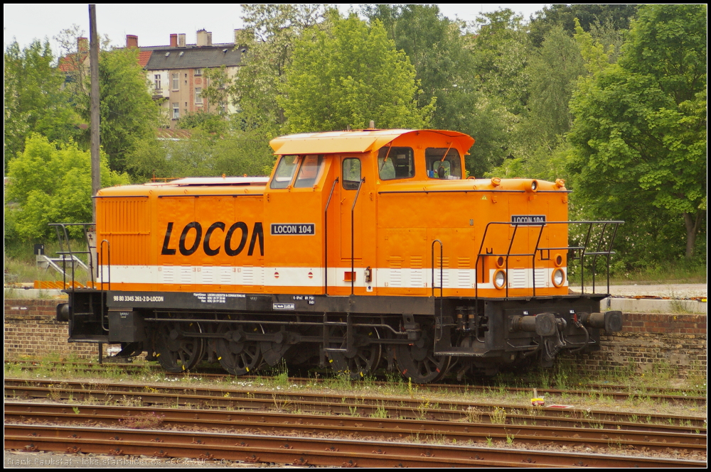 LOCON 104 abgestellt am 08.06.2013 in Eberswalde (NVR-Nummer 98 80 3 345 261-2 D-LOCON)