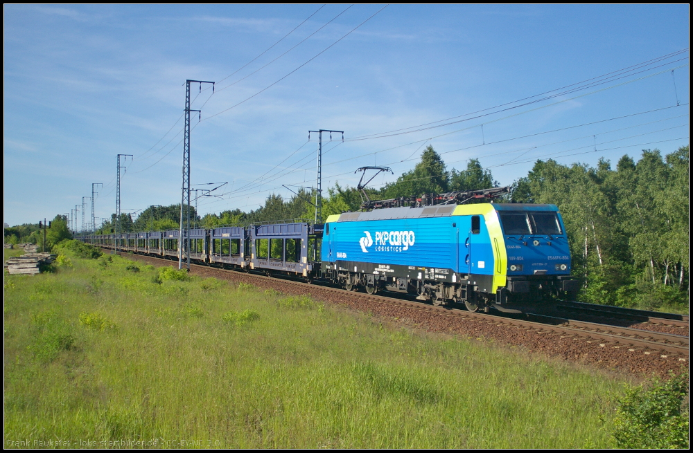 PKP Cargo EU45-804 mit leeren Laaers-Wagen am 05.06.2013 in der Berliner Wuhlheide (NVR-Nummer 91 80 6 189 804-8 D-DISPO, ES 64 F4-804, Class 189-VH)