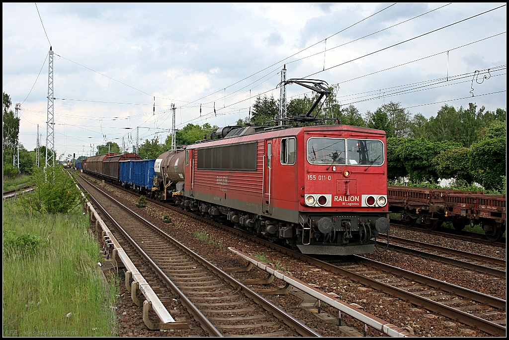 RAILION Logistics 155 011-0 mit einem gemischtem Gterzug Richtung Berlin (gesehen Berlin Hirschgarten 24.05.2010)
<br><br>
- Upgrade: 19.04.2013 in Rostock z; 05/2013 reaktiviert; 06/2015 in Mukran z