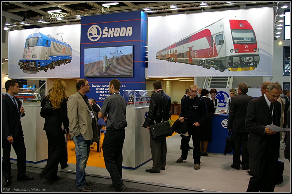 Skoda Transportation Group aus der Tschechischen Republik ist ein traditioneller Hersteller von Schienenfahrzeugen. Lokomotiven, Tram, Metrozge, Universal einsetzbare Loks und Triebzge. Das Angebot ist vielfltig und wird auf dem Stand gezeigt (INNOTRANS 2010, gesehen Berlin 22.09.2010)