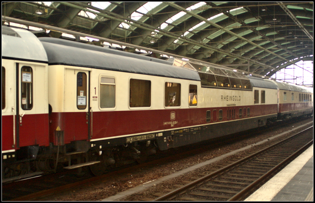 D-AKE 56 80 81-90 004-1 ADmh 101  Rheingold  in einem Sonderzug in Berlin Ostbahnhof, 14.02.2016
