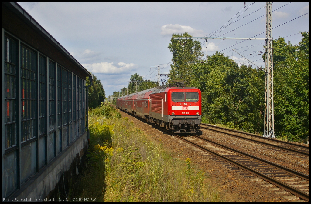 DB Regio 112 190 mit RE3 Elsterwerda am 11.08.2014 in Panketal-Rntgental