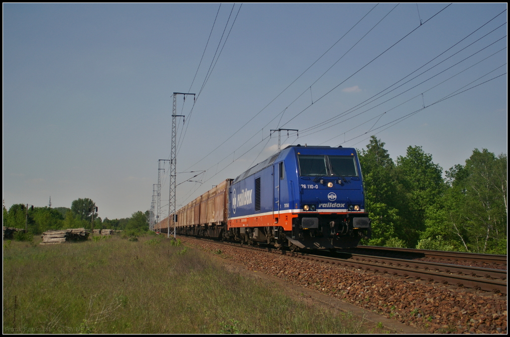 Raildox 76 110 with innofreight-train, Berlin Wuhlheide, 19.05.2017