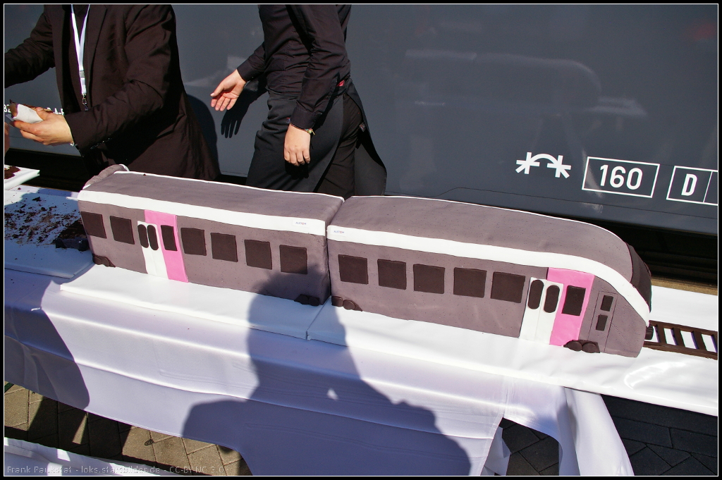 Wann kann man schon einmal einen Zug verspeisen? Bei metronom konnte man den Coradia Continental fr ENNO verspeisen. Gesehen und gegessen auf der InnoTrans 2014 in Berlin