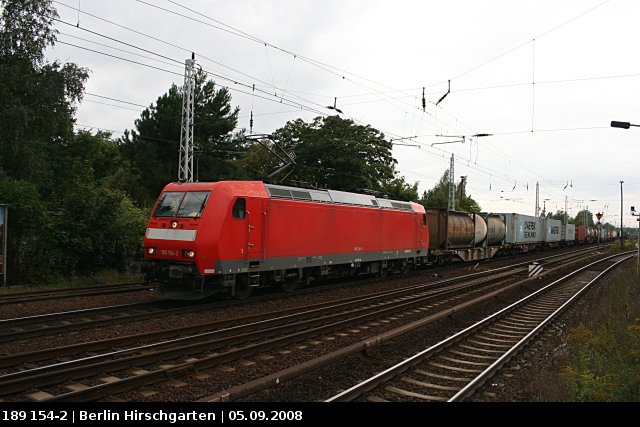 189 154-2 (ohne Logo oder Beschriftung) mit Containerzug (Berlin Hirschgarten, 05.09.2008)
