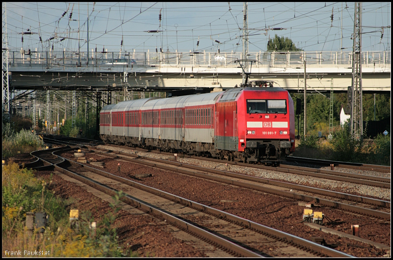 DB Fernverkehr 101 091-7 mit dem CNL 450  Perseus  nach Paris Est (Berlin Schnefeld, 22.08.2009)