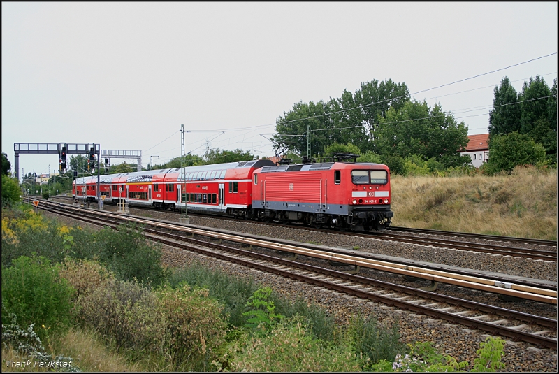DB Regio 114 005-2 mit dem RE5 nach Wünsdorf-Waldstatt in Berlin Bornholmer Str, 10.08.2009