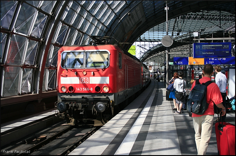 DB Regio 143 566-8 mit der RB14 nach Senftenberg (gesichtet Berlin Hauptbahnhof, 08.08.2009)