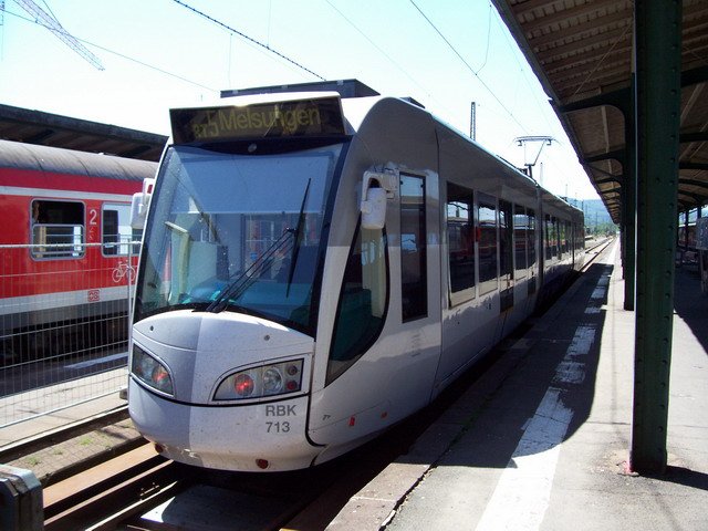 RBK 713 / 452 713 als RT5 nach Melsungen (Kassel, 04.01.2005)