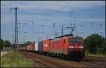 br-189/210707/db-schenker-189-016-9-mit-einem DB Schenker 189 016-9 mit einem Containerzug am 24.07.2012 in Nuthetal-Saarmund