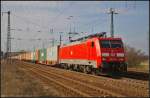 br-189/251576/db-schenker-189-011-0-mit-einem DB Schenker 189 011-0 mit einem Containerzug am 02.03.2013 in Nuthetal-Saarmund
