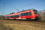 DB Regio 442 635 (442 135-0) fuhr am 06.04.2018 durch die Berliner Wuhlheide nach Schönefeld um dort als Verstärker einzusetzen.