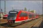 br-642/335981/db-regio-642-035-9-und-642 DB Regio 642 035-9 und 642 043 stehen am 12.04.2014 in Dresden Hauptbahnhof als U8 nach Decin hl.n. bereit