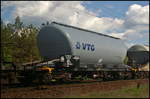Der 4-achsige Behälterwagen der Gattung Uacs des Einstellers VTG Deutschland war am 26.05.2017 in einem gemischten Güterzug eingereiht der durch die Berliner Wuhlheide fuhr.