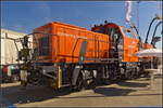 Die neue Lok im Bestand von ArcelorMittal ist eine vierachsige Diesellok mit jeweils zwei Motoren zu 354 kW Leistung von Gmeinder Lokomotivbau des Typ DE75 BB.