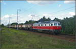 db-cargo/572349/db-cargo-232-658-5-fuhr-mit DB Cargo 232 658-5 fuhr mit Knickkessel am 23.08.2017 durch die Berliner Wuhlheide