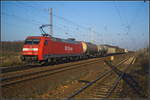 db-schenker/593761/archiv-db-schenker-152-026-1-fuhr [Archiv] DB Schenker 152 026-1 fuhr mit einem bunt gemischten Güterzug am 12.11.2011 durch Wustermark-Priort