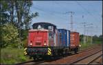 egp/271874/egp-v-6003-mit-einem-containertragwagen EGP V 60.03 mit einem Containertragwagen am 05.06.2013 in der Berliner Wuhlheide (NVR-Nummer 98 80 3 345 205-9 D-EGP, ex Railogic V 60.01, Zementwerk Rdersdorf 7)