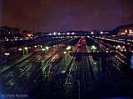 Der erste Versuch einer Nachtaufnahme. Das Bild entstand mit der Kodak C330. Zu sehen sind alle 32 Gleise des Kopfbahnhofs (Paris-Est, 29.05.2005)