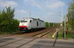 ITL 285 103-8 solo unterwegs (ex CB Rail, ex HGB, NVR-Nummer: 92 80 1285 103-8 D-ITL, gesichtet Berlin Wuhlheide, 23.04.2009).