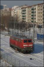 Statt der bisher am Talgo-Werk anzutreffenden  Ludmilla -Loks verrichtet am 18.12.2010 die DB Fernverkehr 218 835-7 Rangieraufgaben fr CityNightLine an der Warschauer Strae in Berlin.