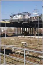 Bauarbeiten S-Bahnhof Warschauer Strae: Die letzen Gleise des Gleisfeldes Richtung Ostbahnhof werden entfernt (23.03.2012)