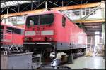 DB 143 857-1 bekommt neue Drehgestelle. Auch werden die Puffer erneuert (80 Jahre Werk Dessau, Dessau-Süd 12.09.2009)