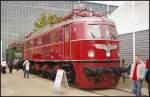 Die E19 war die schnellste E-Lok der Deutschen Reichsbahn, sie fuhr 180 km/h schnell, könnte konstruktionsbedingt auch 225 km/h erreichen.