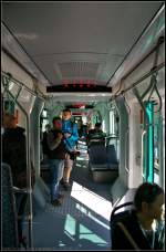 Innenraum an den Tren der Skoda ForCity Classic fr die trkische Stadt Konya, die auf der InnoTrans 2014 ausgestellt war.