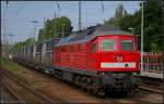 DB Schenker 232 379-8 bringt den  Ford-Zug  zur Übergabe (gesehen Berlin-Wannsee 01.06.2011)    - Update: ++ 11.2013 bei TSR in Magdeburg