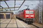 DB Regio 143 574 schiebt die RB20 als Ersatzzug am 15.04.2013 aus den Bahnhof Hennigsdorf b. Berlin
<br><br>
Update: 12/2015 in Braunschweig z; 04/2016 berfhrt nach Opladen; ++ 05.04.2016 Opladen