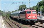 DB 115 332-9 kommt auf Gleis 7 mit dem D 443 nach Moskau und setzt die Lok um (gesehen Berlin Wannsee 03.06.2010 - Update: 04/2012 in Bln.-Rummelsburg zA; 09/2012 in Dortmund Bbf zA; 24.09.2012 nach