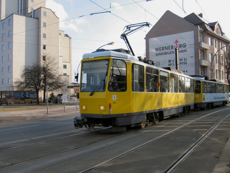 T6A Doppeltraktion auf der Linie 63 in Sch�neweide, 2006