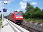 DB Cargo 152 007-1 fährt mit einem gemischtem Güterzug (Railion Deutschland AG, gesichtet Wehretal-Reichensachsen 07.06.2007).