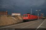 DB Regio 112 104-5 mit einem RE vor drohender Unwetterkulisse (gesichtet Erkner, 21.10.2008).