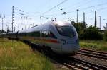 DB Fernverkehr 605 018/518-0  Jever  mit DSB 605 004-0 kommt zum Umsetzen in den Bahnhof eingefahren (Berlin Lichtenberg, 13.06.2009)