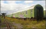 DR 61 80 92-80 203-1 Whzdf-f steht neben vielen anderen ehemaligen DR-Wagen auf dem Gelnde des ehemaligen DB-Regio Werks in Lutherstadt Wittenberg.