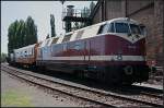 118 586-7 steht an der Drehscheibe (NVR-Nummer 9080 1228 586-4 D-EFSFT, Dampflokfest im Traditionsbahnbetriebswerk Stafurt, gesehen Stafurt-Leopoldshall 05.06.2010)