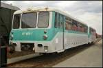 971 605, ehemals Usedomer Bderbahn (UBB), abgestellt auf einem Stumpfgleis am 18.04.2013 im Betriebswerk Cottbus (fotografiert von Strae, ex DR 171 805, ex DR 971 005, Umbau 1993 zum Steuerwagen,