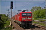 DB Regio 112 102-9 fhrt mit dem RE3 Berlin Hbf am 11.05.2017 durch den Bahnhof Berlin-Hohenschnhausen.